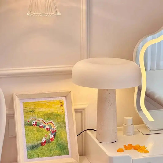 Bris Taş Masa Lambası